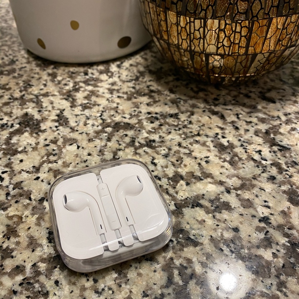 Apple EarPods 3.55mm Headphone Plug